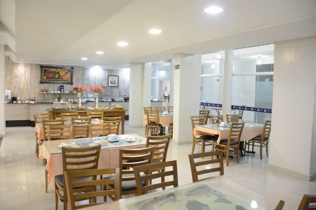 קורומבה Santa Monica Palace Hotel מראה חיצוני תמונה