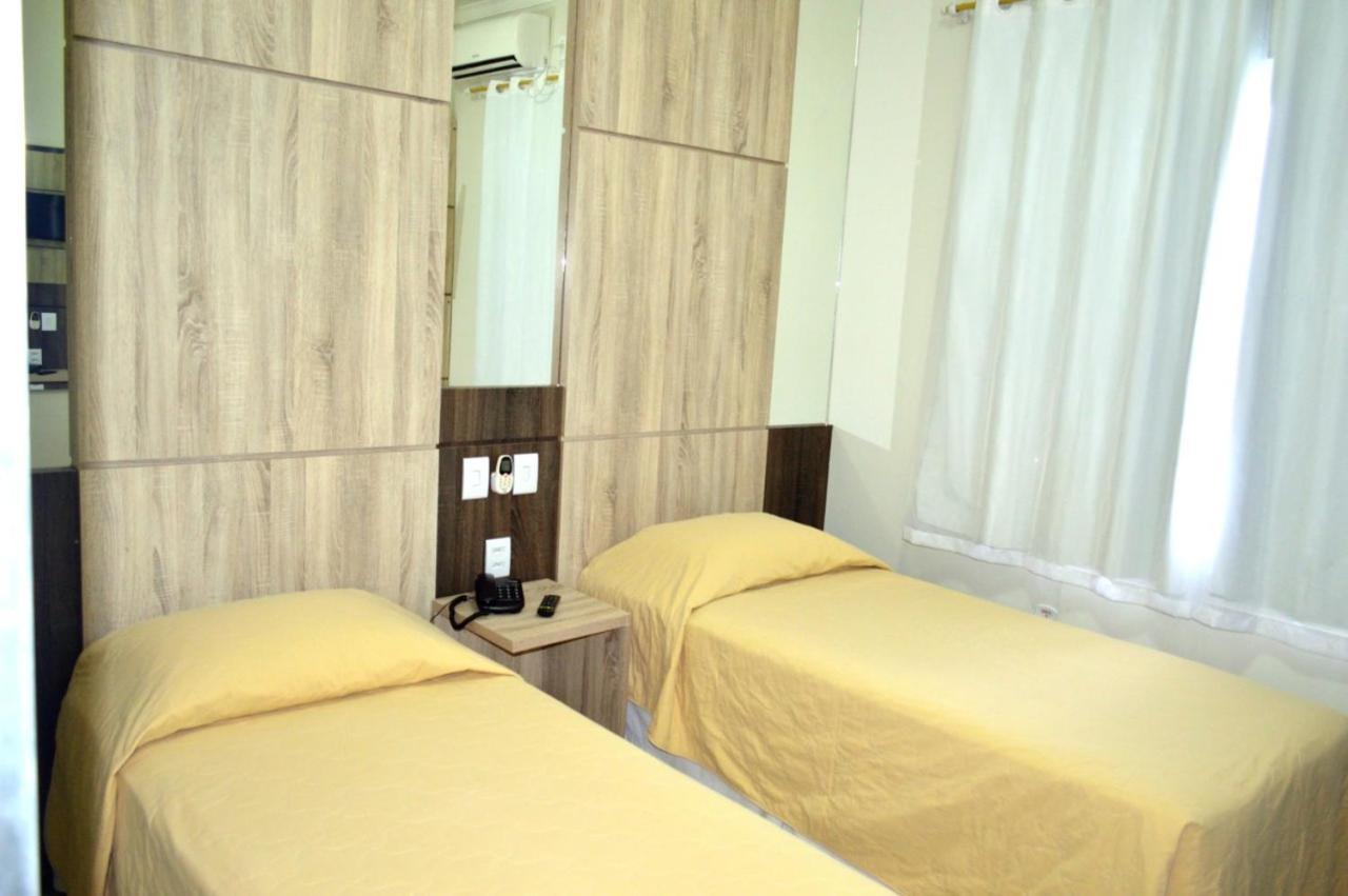 קורומבה Santa Monica Palace Hotel מראה חיצוני תמונה